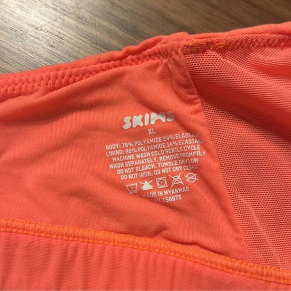 Skims Neon Orange Bralette Size XL - Picture 4 of 4